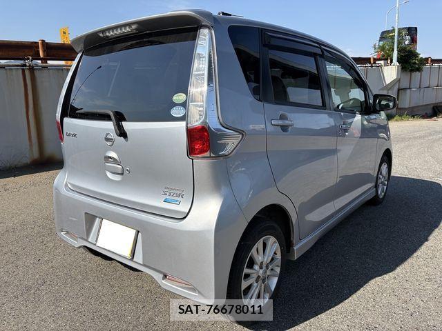 Nissan DAYZ 2015-09 7616124-3