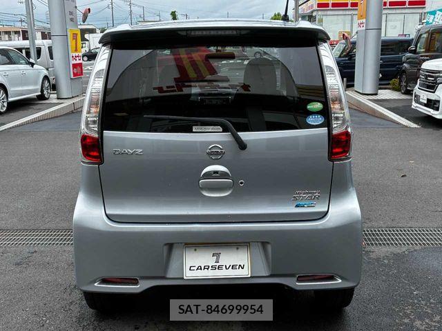 Nissan DAYZ 2014-03 7616101-27