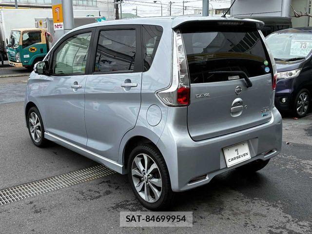 Nissan DAYZ 2014-03 7616101-28