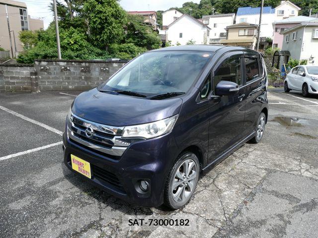 Nissan DAYZ 2014-01 7876071-7