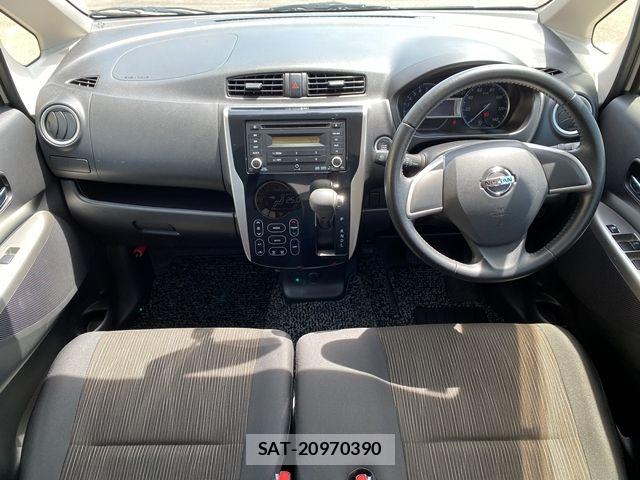 Nissan DAYZ 2014-02 7876083-11