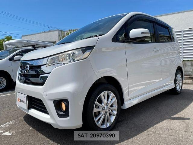 Nissan DAYZ 2014-02 7876083-3