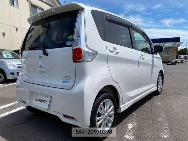 Nissan DAYZ 2014-02 7876083-6