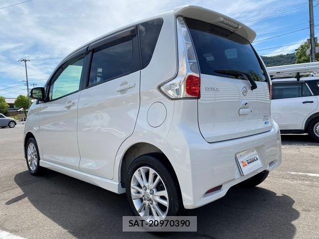 Nissan DAYZ 2014-02 7876083-8