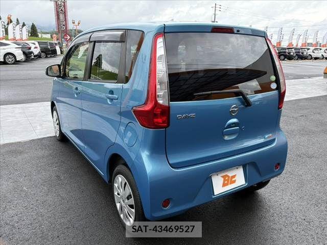 Nissan DAYZ 2013-07 7876082-14