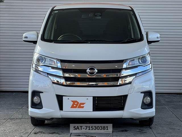 Nissan DAYZ 2016-11 7876069-8