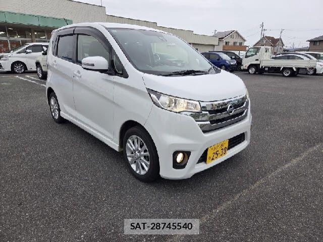 Nissan DAYZ 2015-08 7902503-0