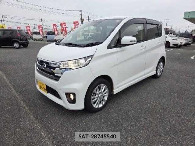 Nissan DAYZ 2015-08 7902503-1