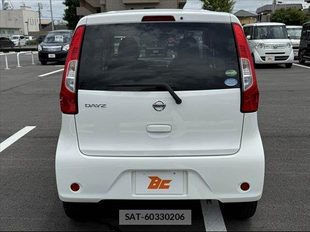 Nissan DAYZ 2017-06 7902501-10