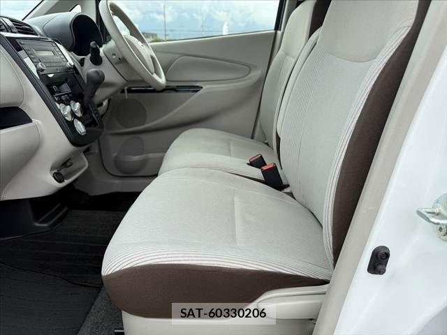 Nissan DAYZ 2017-06 7902501-13