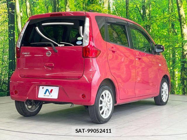 Nissan DAYZ 2015-09 7961161-15