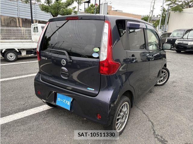Nissan DAYZ 2013-10 7961159-2