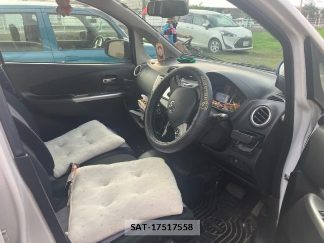 Nissan DAYZ 2014-02 7961164-7
