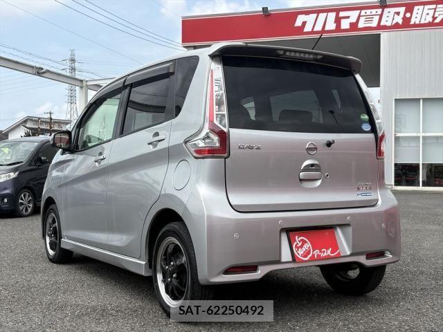 Nissan DAYZ 2018-09 7961158-8