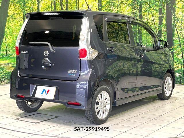 Nissan DAYZ 2014-01 7978981-16
