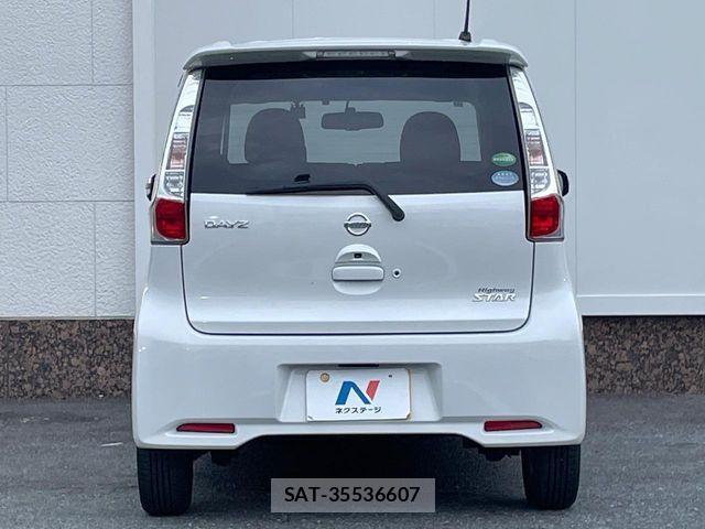 Nissan DAYZ 2014-03 7978980-14