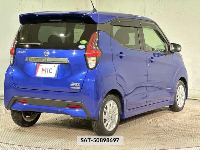 Nissan DAYZ 2021-06 7978975-4