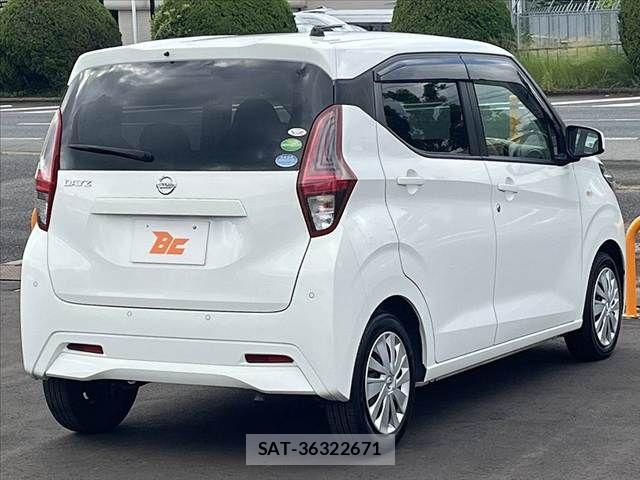 Nissan DAYZ 2021-06 8035216-12