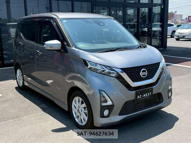 Nissan DAYZ 2020-07 8035213-16