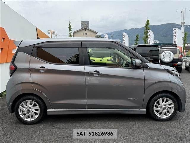 Nissan DAYZ 2019-11 8035205-11