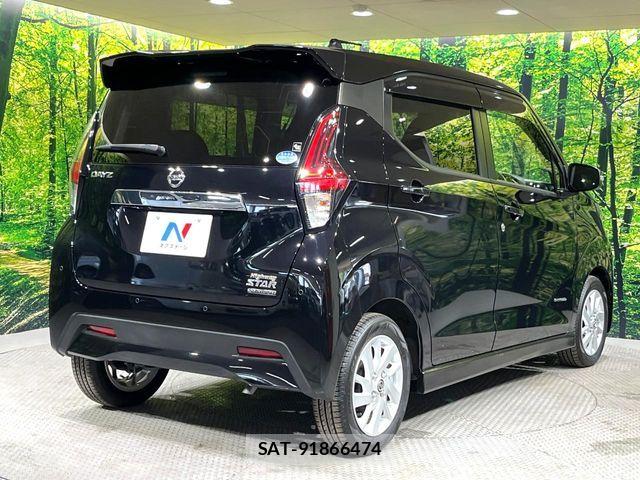 Nissan DAYZ 2021-11 8073508-16