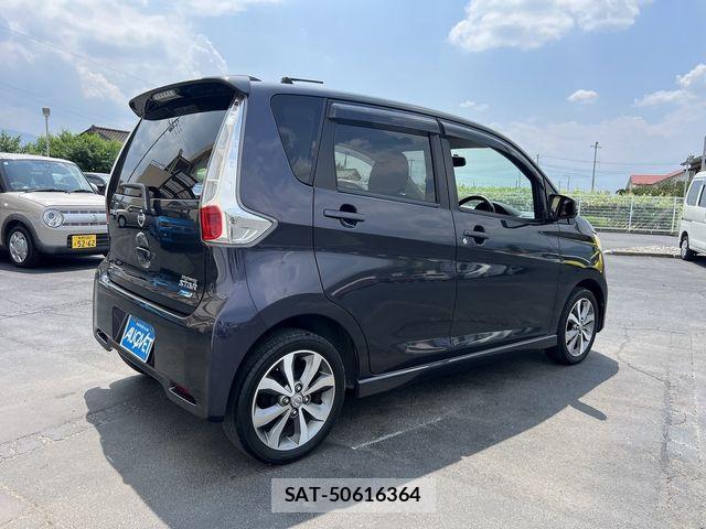 Nissan DAYZ 2013-12 8073530-3