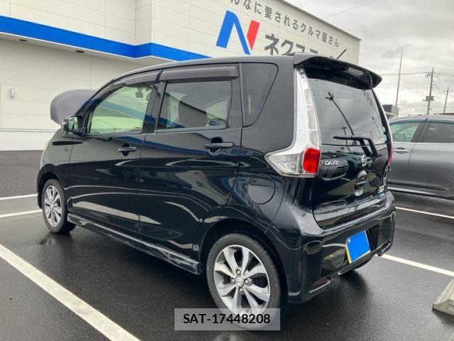 Nissan DAYZ 2014-03 8073538-6