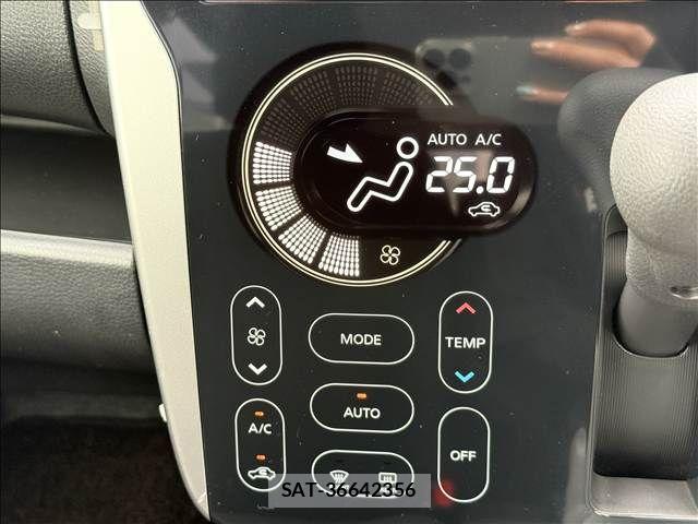 Nissan DAYZ 2015-01 8073536-12