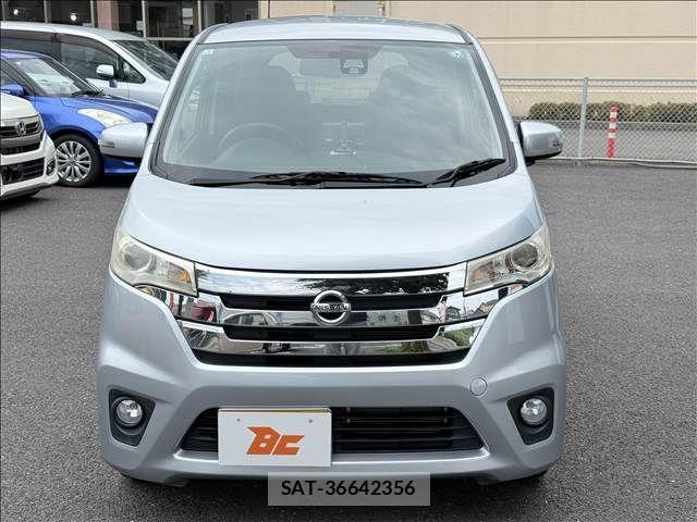 Nissan DAYZ 2015-01 8073536-20