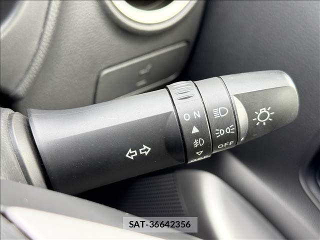 Nissan DAYZ 2015-01 8073536-26