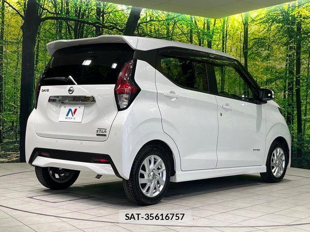 Nissan DAYZ 2019-06 8098817-16