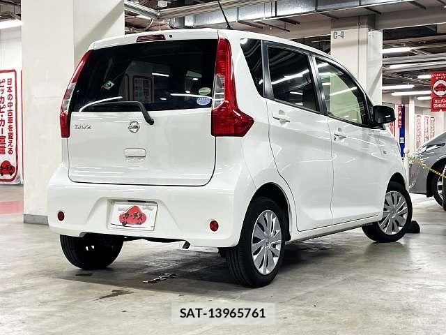 Nissan DAYZ 2017-03 8098821-2