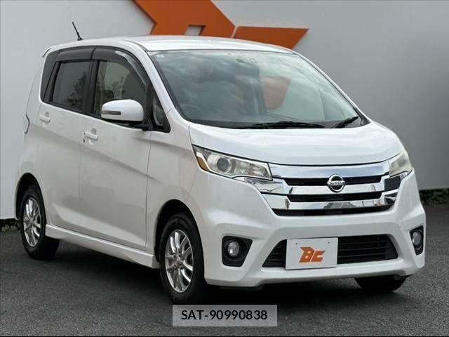 Nissan DAYZ 2013-07 8098828-7