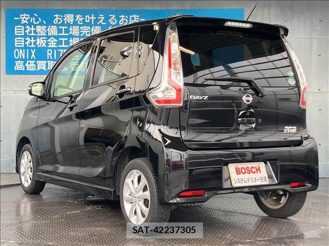 Nissan DAYZ 2017-05 8098819-11