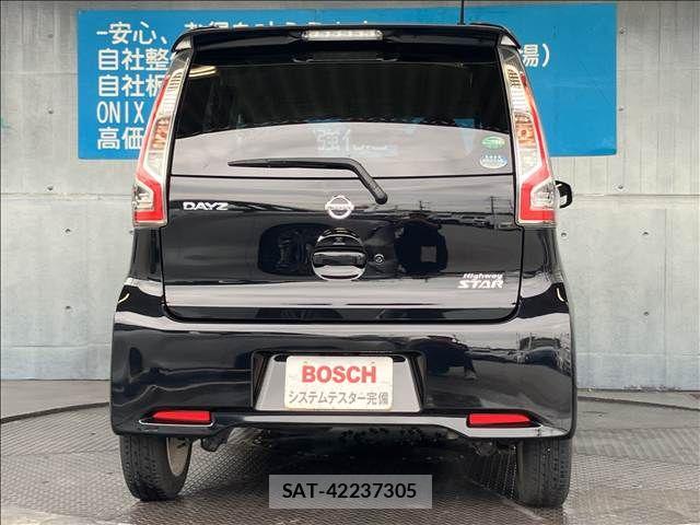 Nissan DAYZ 2017-05 8098819-5