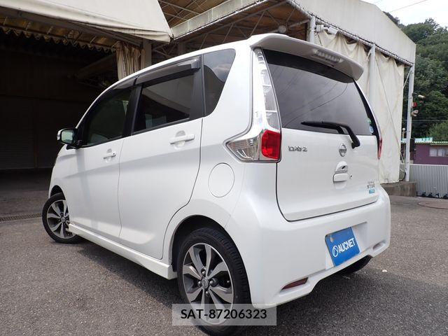 Nissan DAYZ 2015-09 8098807-2