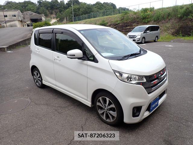Nissan DAYZ 2015-09 8098807-3
