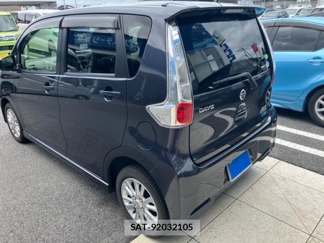 Nissan DAYZ 2015-01 8098829-5