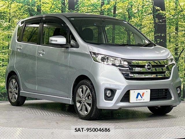 Nissan DAYZ 2013-12 8145708-15