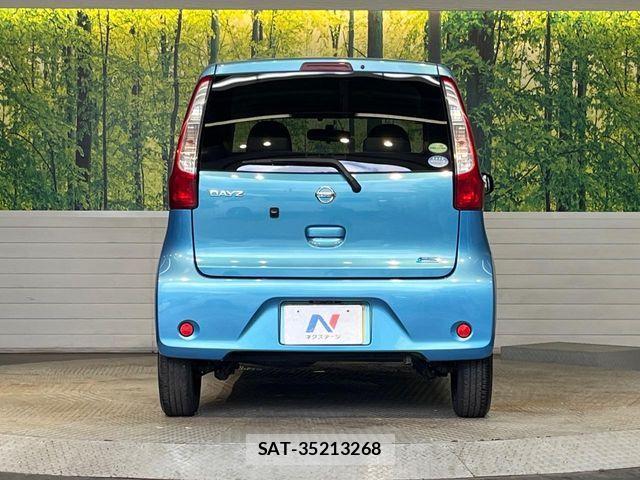 Nissan DAYZ 2014-03 8207238-14