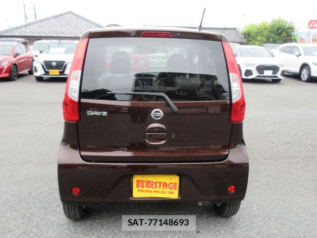 Nissan DAYZ 2017-01 8207231-19