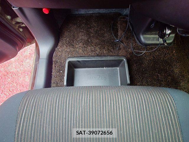 Nissan DAYZ 2015-01 8207228-16