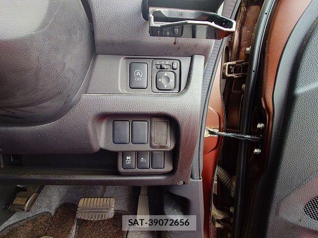 Nissan DAYZ 2015-01 8207228-5