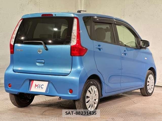 Nissan DAYZ 2015-06 8207229-4