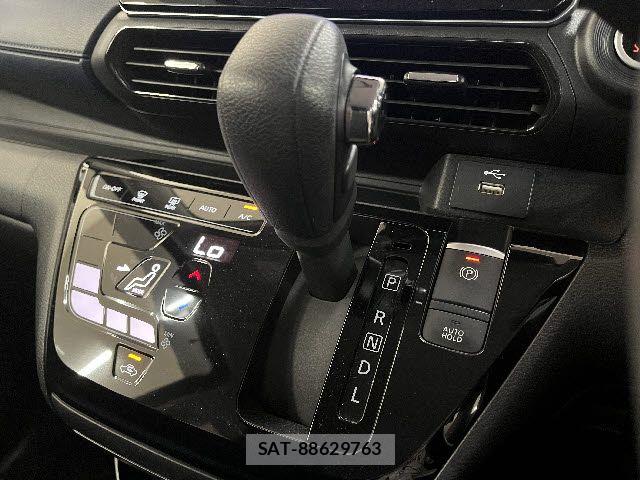 Nissan DAYZ 2019-07 8207215-19
