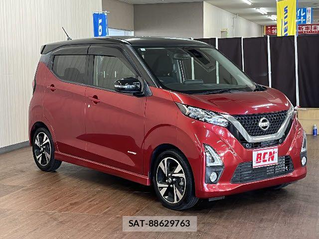 Nissan DAYZ 2019-07 8207215-6