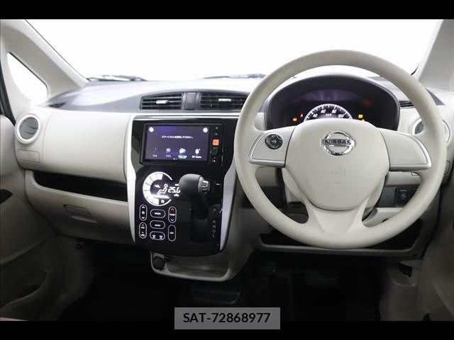 Nissan DAYZ 2018-03 8207227-28