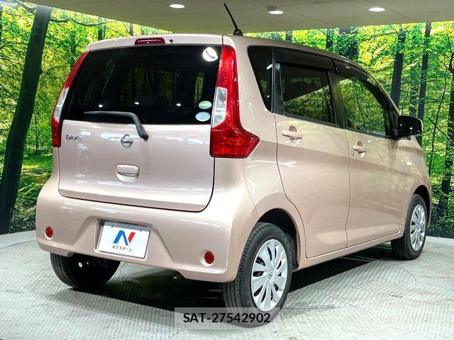 Nissan DAYZ 2016-03 8207224-16
