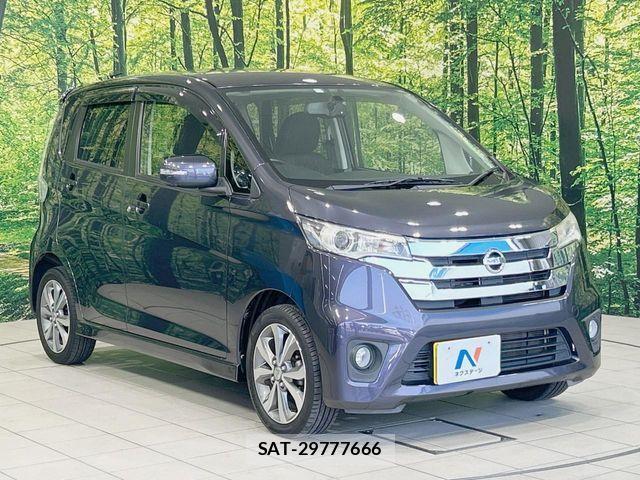 Nissan DAYZ 2014-03 8207234-15