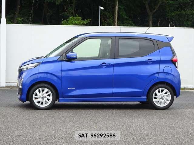Nissan DAYZ 2022-03 8229517-5